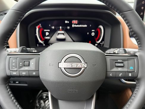 New 2026 Nissan Rogue Platinum image 31