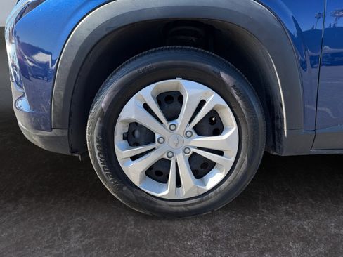 Used 2024 Chevrolet Trax LS FWD image 14