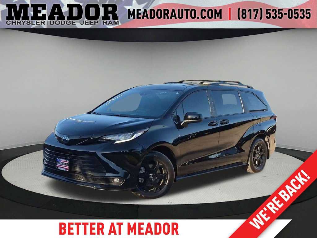 Used 2025 Toyota Sienna XLE Woodland Edition AWD/4WD image 1