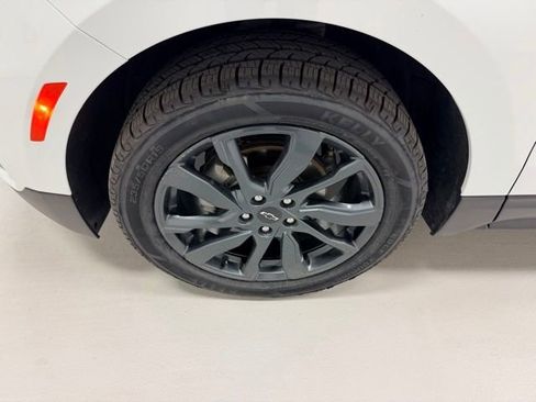Certified 2023 Chevrolet Equinox RS AWD/4WD image 19
