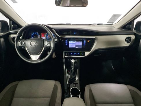 Used 2017 Toyota Corolla LE FWD image 29