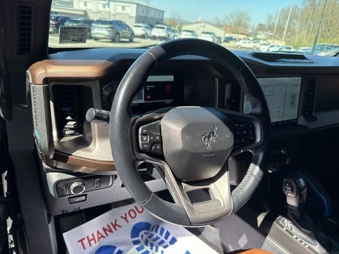 Used 2022 Ford Bronco Outer Banks AWD/4WD image 15
