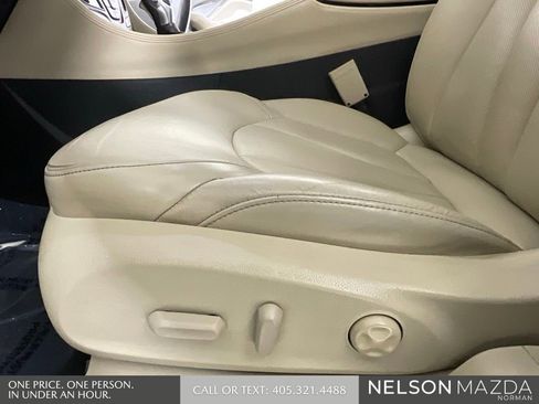 Used 2017 Buick Envision Essence AWD/4WD image 25