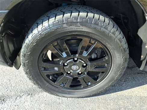 Used 2018 Toyota Sequoia TRD Sport image 28