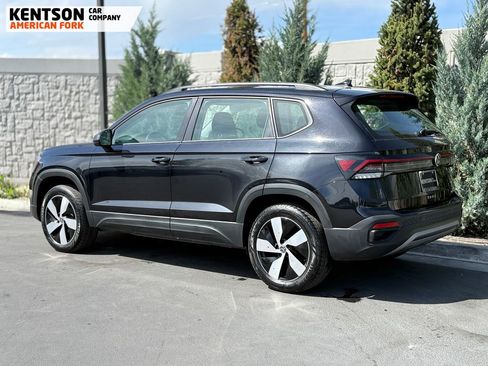 Used 2025 Volkswagen Taos S AWD/4WD image 5