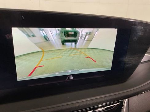 Used 2025 Buick Envista Avenir image 12