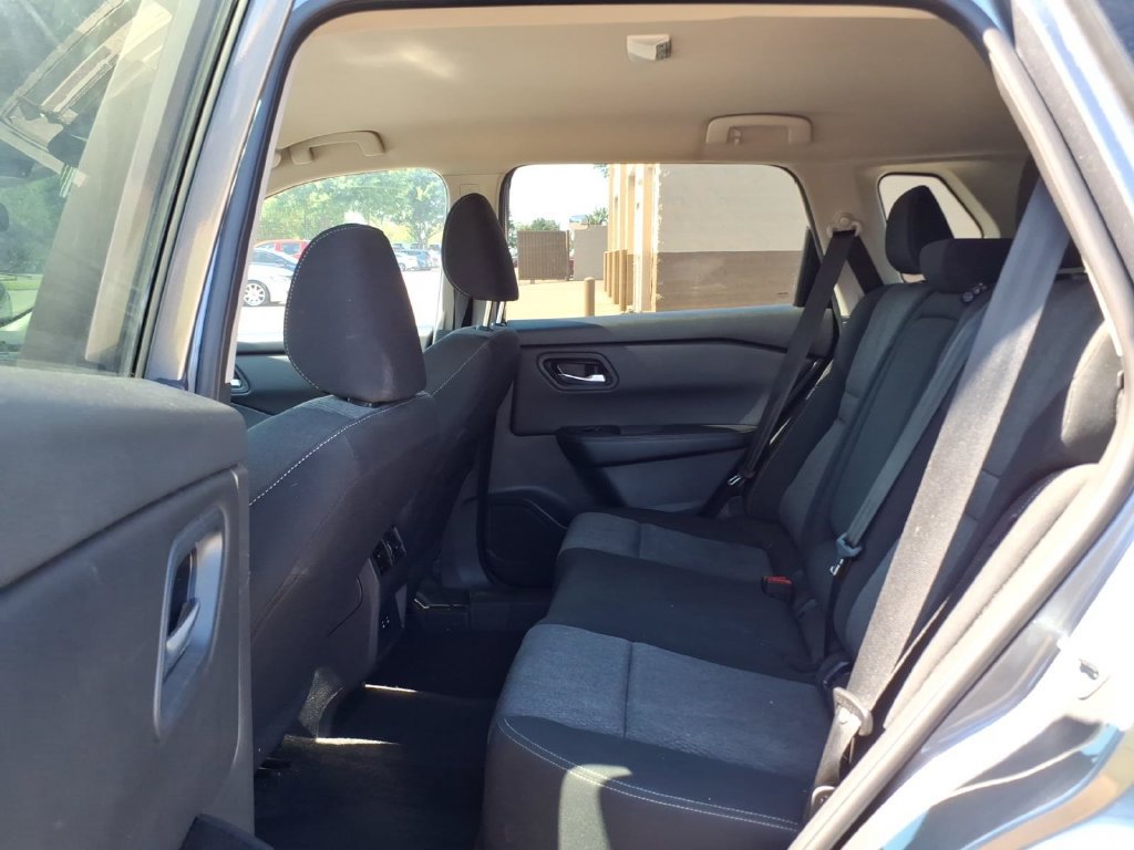 Used 2024 Nissan Rogue SV AWD/4WD image 10