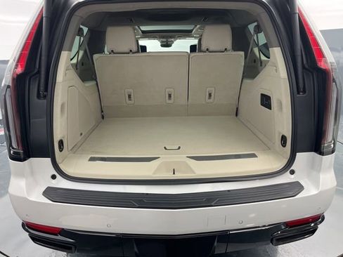 Used 2024 Cadillac Escalade ESV Sport Platinum image 21