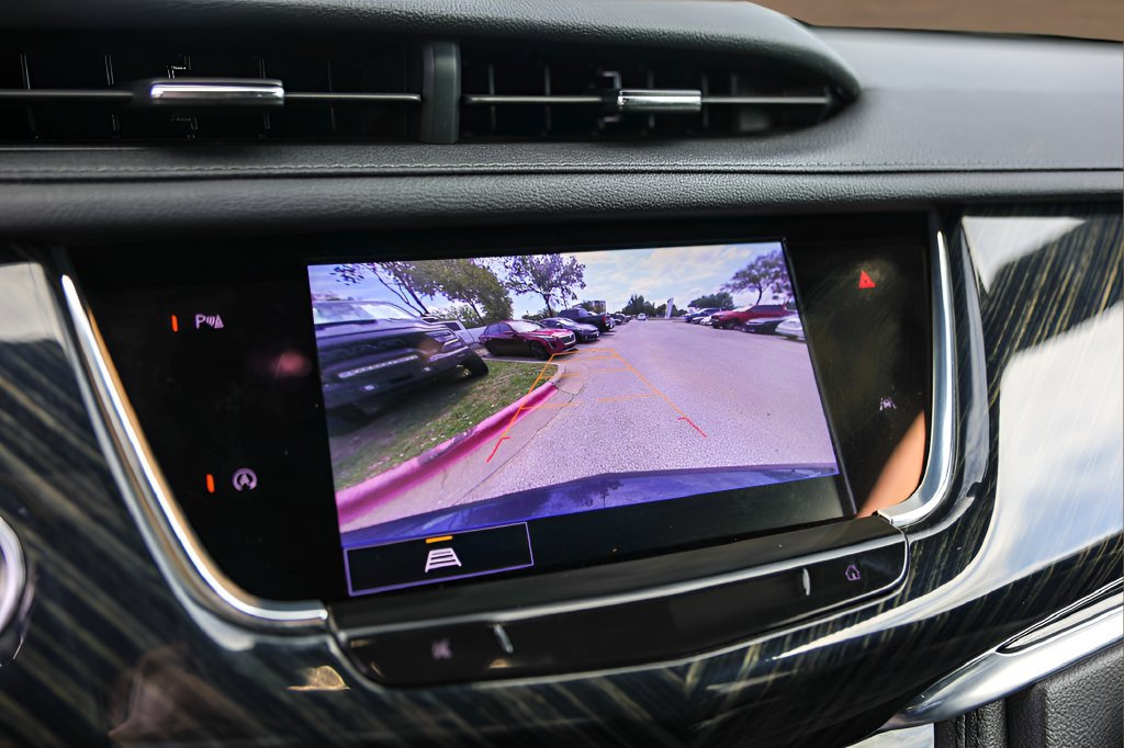 Certified 2025 Cadillac XT6 Premium Luxury FWD image 19