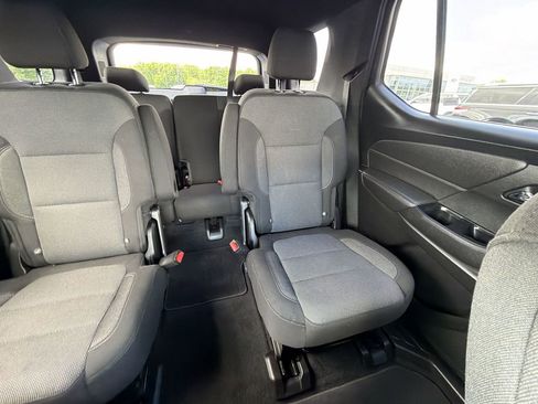 Used 2023 Chevrolet Traverse LT AWD/4WD image 14