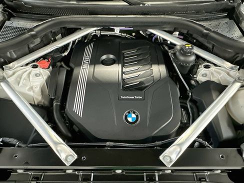 Used 2022 BMW X5 sDrive40i w/ Premium Package RWD image 33