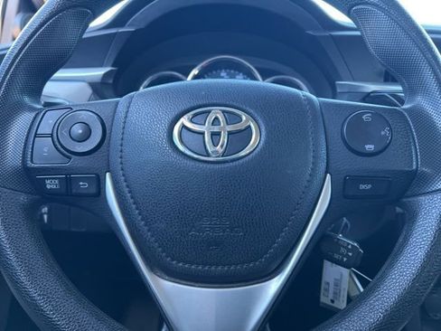 Used 2015 Toyota Corolla LE image 16