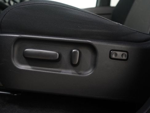 Used 2020 Toyota Tacoma TRD Off-Road image 22