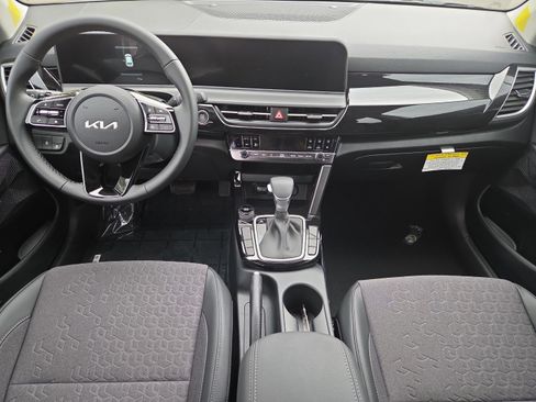 New 2026 Kia Seltos S FWD image 25