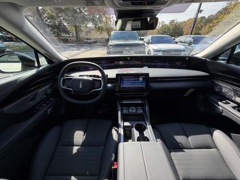 New 2026 Lincoln Nautilus Reserve image 11