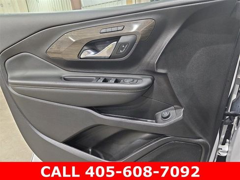 Used 2024 GMC Terrain Denali AWD/4WD image 27