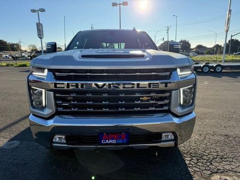 Used 2022 Chevrolet Silverado 3500 LTZ w/ LTZ Convenience Package image 8
