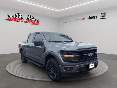 Used 2025 Ford F150 XLT w/ Equipment Group 302A MID AWD/4WD image 11