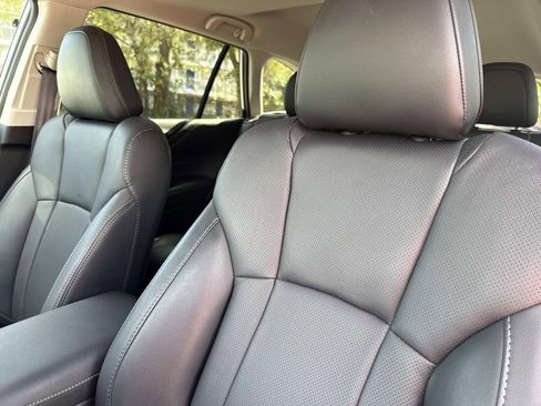 Used 2025 Subaru Outback Limited XT w/ Popular Package #2 image 23