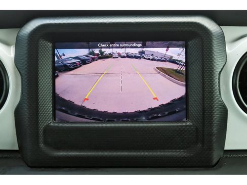 Used 2021 Jeep Wrangler Unlimited Islander image 25