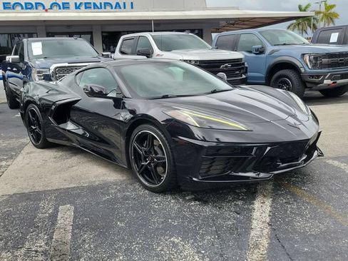 Used 2021 Chevrolet Corvette Stingray Coupe w/ Battery Protection Package RWD image 2