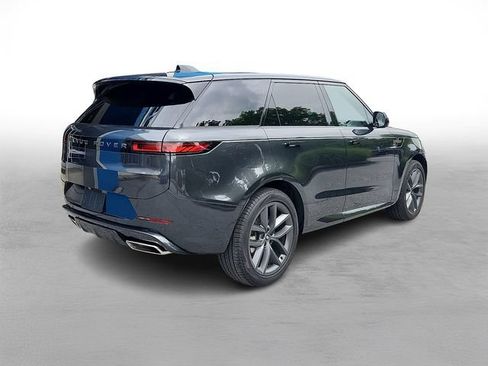 Used 2025 Land Rover Range Rover Sport Dynamic SE AWD/4WD image 6