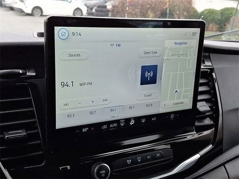 Used 2023 Ford Transit 350 XLT image 17