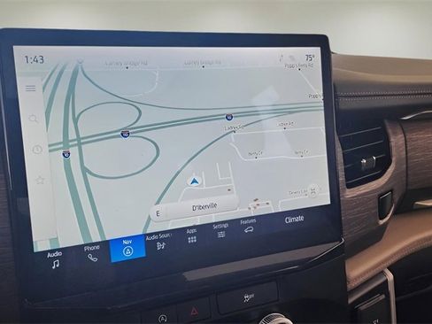 Used 2024 Ford Expedition Limited image 29