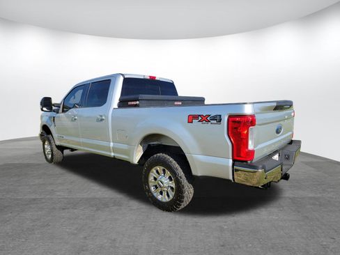 Used 2018 Ford F250 Lariat w/ Chrome Package AWD/4WD image 7