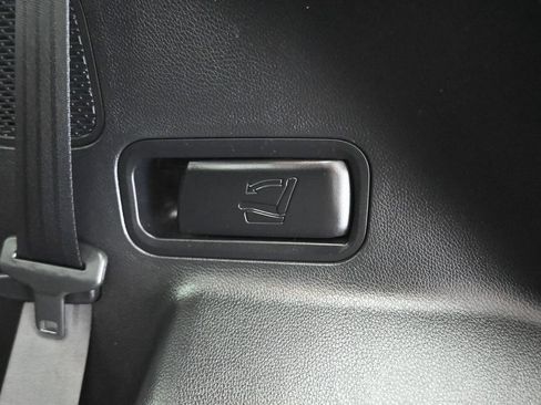 Used 2018 Hyundai Santa Fe AWD w/ SE Ultimate Tech Package 03 image 67