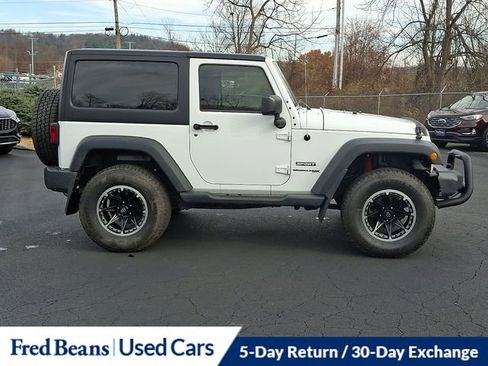 Used 2018 Jeep Wrangler Sport image 13