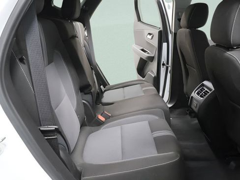 Used 2025 Chevrolet Blazer LT image 28