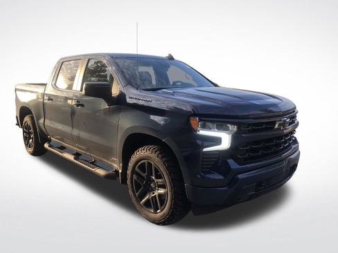 Used 2022 Chevrolet Silverado 1500 RST w/ Protection Package AWD/4WD image 3