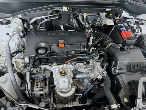 Used 2025 Honda HR-V LX image 30