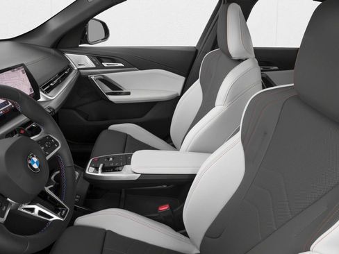 New 2026 BMW X2 M35i w/ Technology Package AWD/4WD image 6
