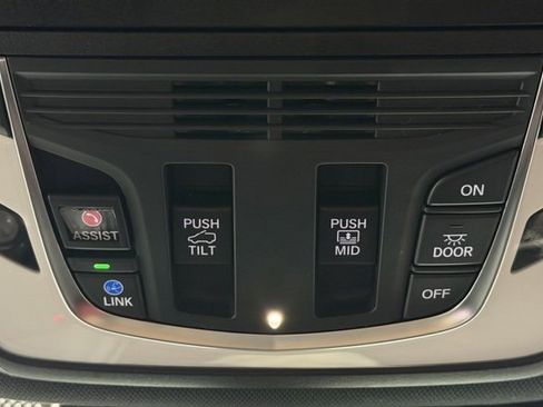 Used 2023 Acura RDX A-Spec image 26