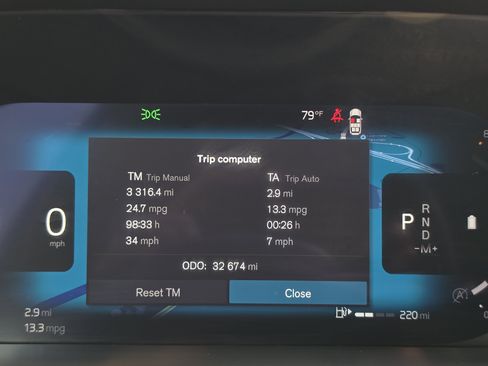 Used 2024 Volvo XC90 B5 Plus AWD/4WD image 22