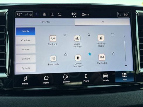 Certified 2023 Chrysler Pacifica Touring-L image 27