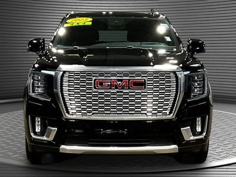 Used 2023 GMC Yukon Denali w/ Denali Reserve Package AWD/4WD image 2