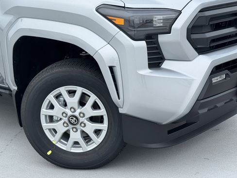 New 2026 Toyota Tacoma SR5 image 10