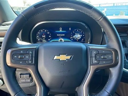 Used 2024 Chevrolet Tahoe High Country w/ Advanced Technology Package AWD/4WD image 23