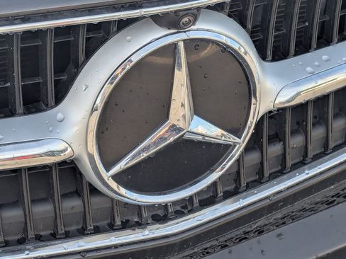 Used 2023 Mercedes-Benz C 300 Sedan image 11