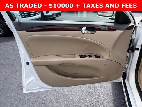 Used 2011 Buick Lucerne CXL w/ Driver Confidence Package FWD image 12