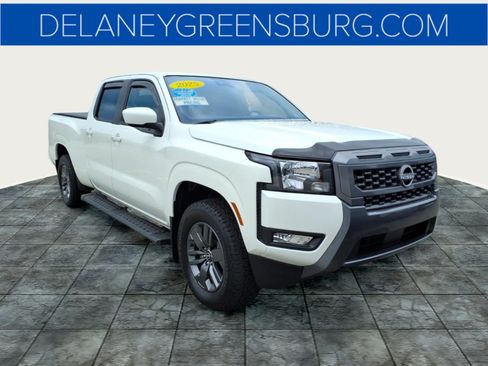 Used 2025 Nissan Frontier SV w/ SV Convenience Package AWD/4WD image 1