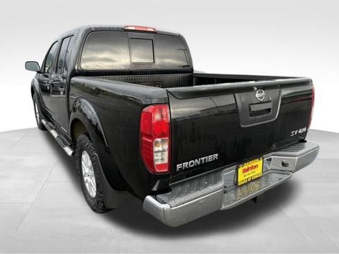 Used 2019 Nissan Frontier SV image 6