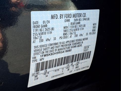 Used 2024 Ford Explorer XLT w/ Equipment Group 202A AWD/4WD image 24