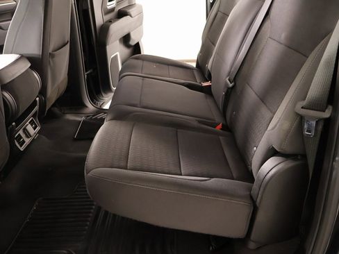 Used 2022 Chevrolet Silverado 1500 LT image 12