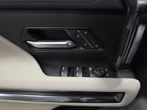 New 2026 GMC Hummer EV SUV w/ LPO, Dark Essentials Package image 30