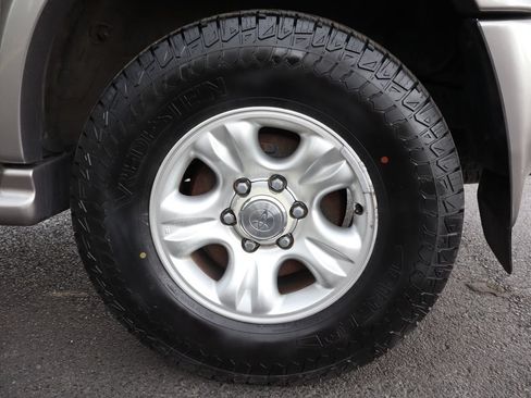 Used 2002 Toyota 4Runner Limited AWD/4WD image 40