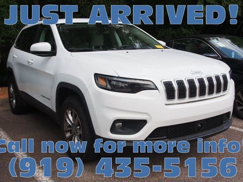 Used 2021 Jeep Cherokee Latitude Lux w/ Comfort/Convenience Group AWD/4WD image 1